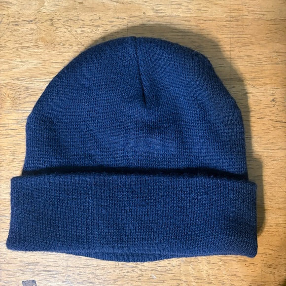 Supreme | Rubber Patch Beanie - Navy - Picture 3 of 3